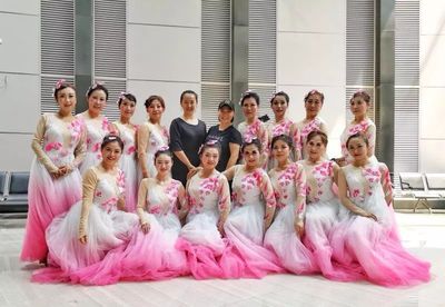 秋染中國賞西安丨白鹿原影視城中秋名家薈萃，好戲連臺話家風(fēng)